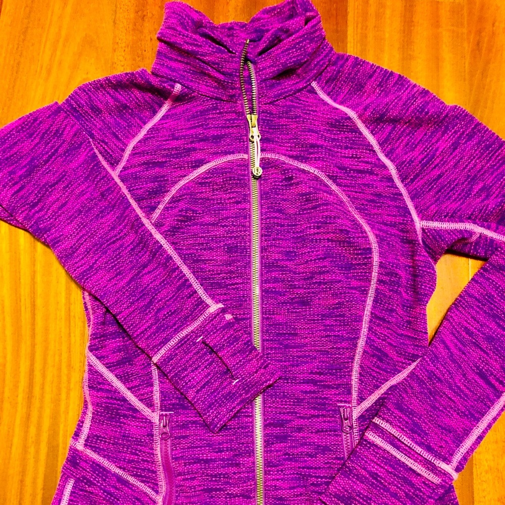 Lululemon Hustle in Your Bustle jacket, size 6.